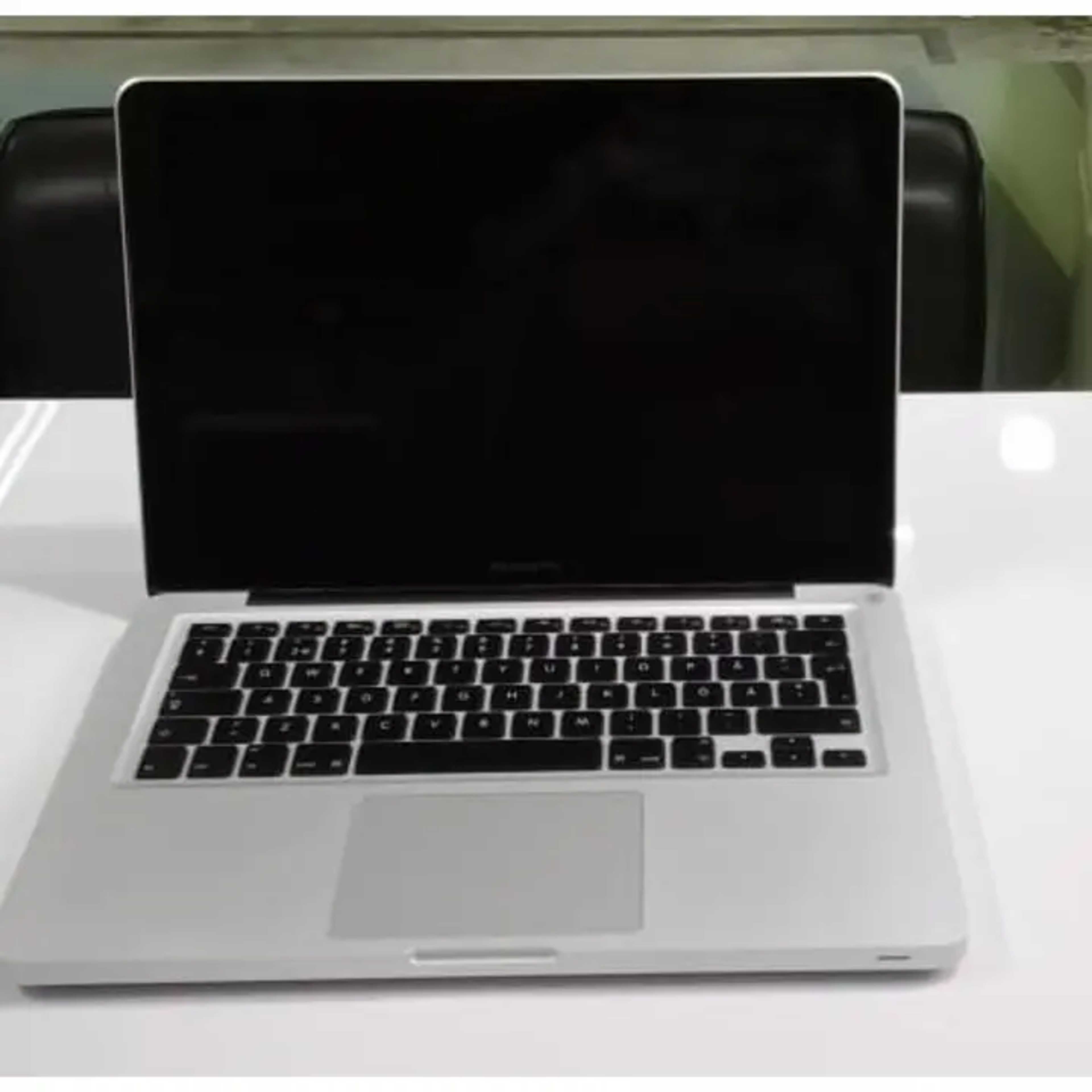 Apple MacBook Pro 2012  256GB SSD Storage  4GB RAM  2.5GHz Dual-Core Core i5  Mid 2012  13.3-inch LED Display  Dual Operating system Window and macOS  Silver